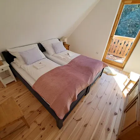 Iluska Vendeghaz Apartment