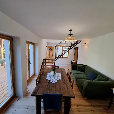 아파트 Iluska Vendeghaz *