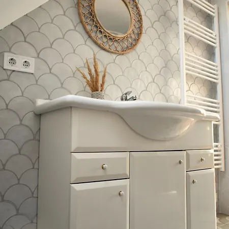 Apartment Iluska Vendeghaz *